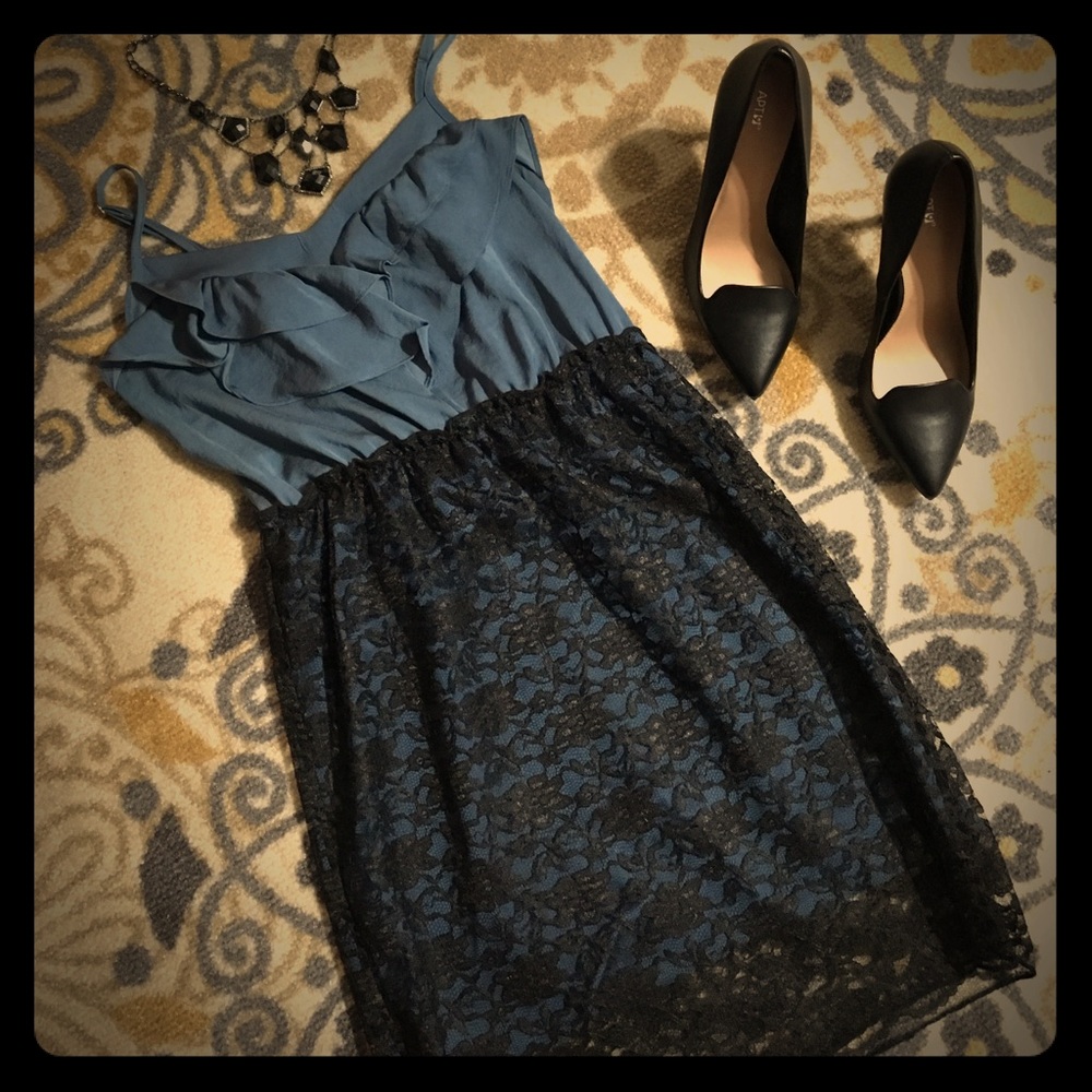 🌸3/$30🌸 XHILARATION | slate blue/black lace dress